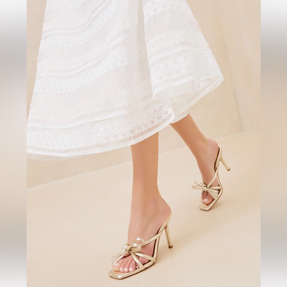 ✨LOEFFLER RANDALL MARGI CHAMPAGNE GOLD BOW HEELS SANDALS 9.5